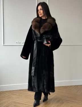 Шуба кимоно LUXURY FASHION из аукционной норки NAFA MINK с английским воротником из меха соболя