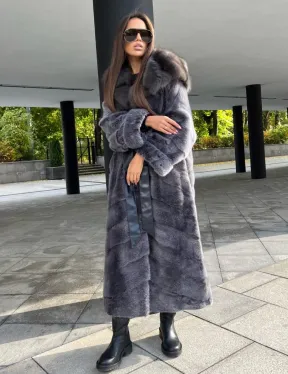 Шуба из аукционной норки с капюшоном куница цвет графит-хамелеон