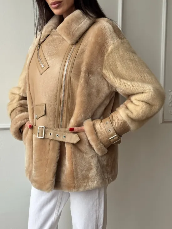 Трендовая куртка - дубленка из натурального меха мериноса и норки на рукавах