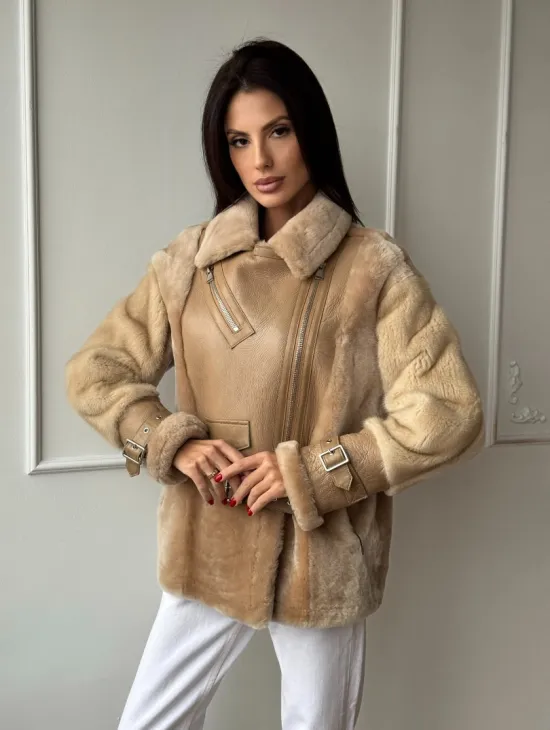 Трендовая куртка - дубленка из натурального меха мериноса и норки на рукавах