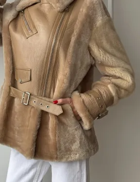 Трендовая куртка - дубленка из натурального меха мериноса и норки на рукавах