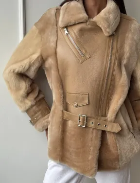 Трендовая куртка - дубленка из натурального меха мериноса и норки на рукавах