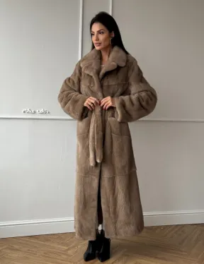 Длинная шуба прямого кроя из меха североамериканской норки с боковыми шлицами