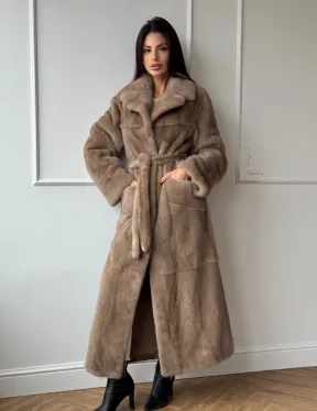 Длинная шуба прямого кроя из меха североамериканской норки с боковыми шлицами