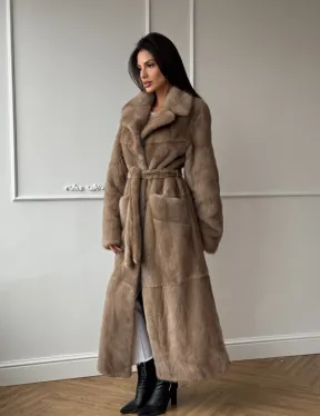 Длинная шуба прямого кроя из меха североамериканской норки с боковыми шлицами