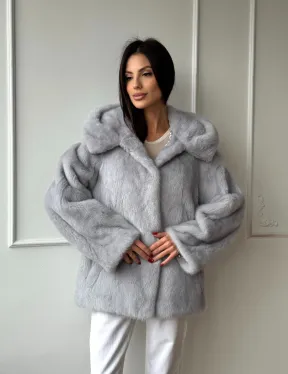 Женский норковый полушубок автоледи с капюшоном из голубой норки