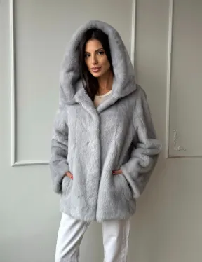 Женский норковый полушубок автоледи с капюшоном из голубой норки