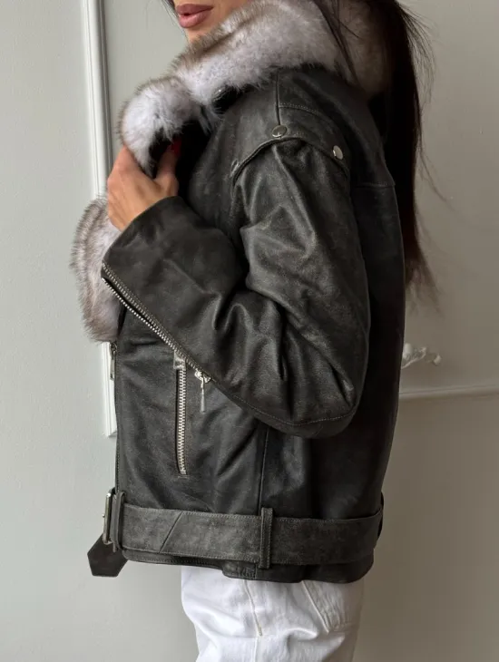 Куртка - косуха демисезонная из натуральной кожи с мехом песца