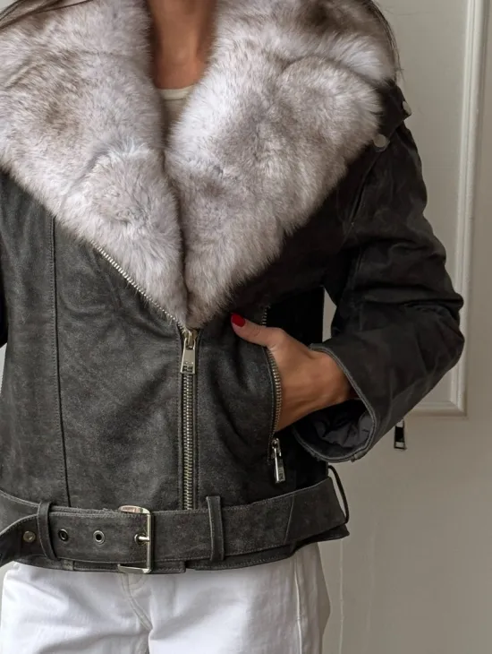 Куртка - косуха демисезонная из натуральной кожи с мехом песца