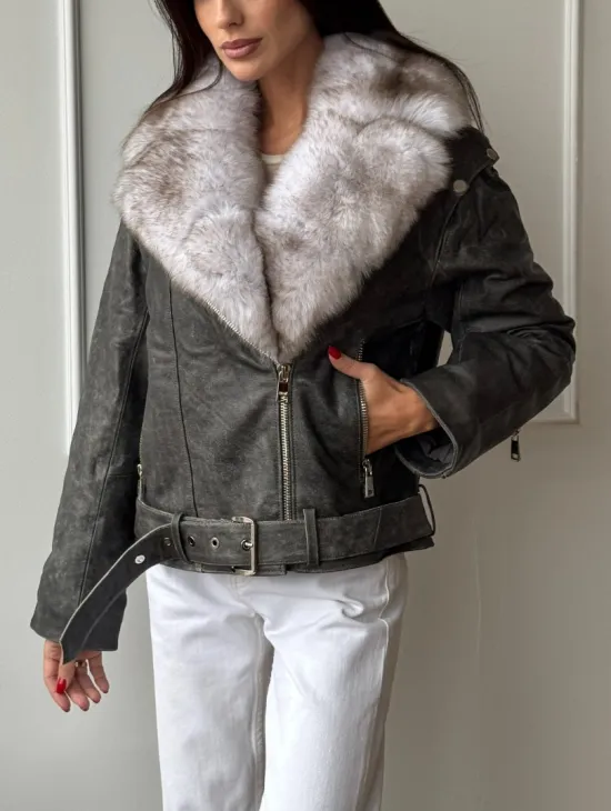 Куртка - косуха демисезонная из натуральной кожи с мехом песца