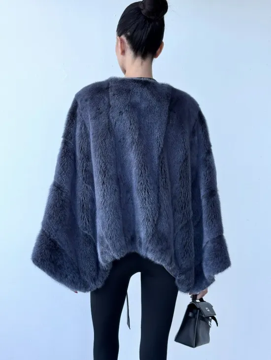 Женское меховое манто - шуба из норки с круглым вырезом, модель  «Летучая мышь»