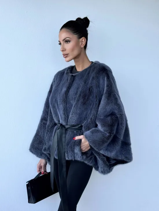 Женское меховое манто - шуба из норки с круглым вырезом, модель  «Летучая мышь»