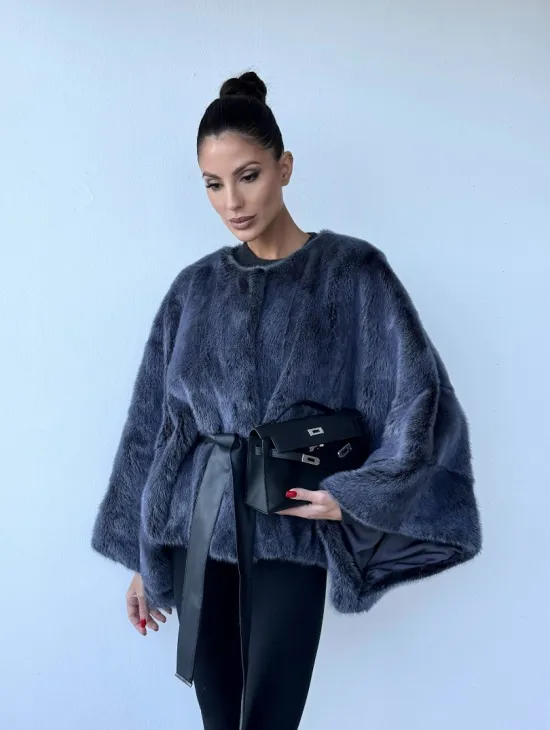 Женское меховое манто - шуба из норки с круглым вырезом, модель  «Летучая мышь»