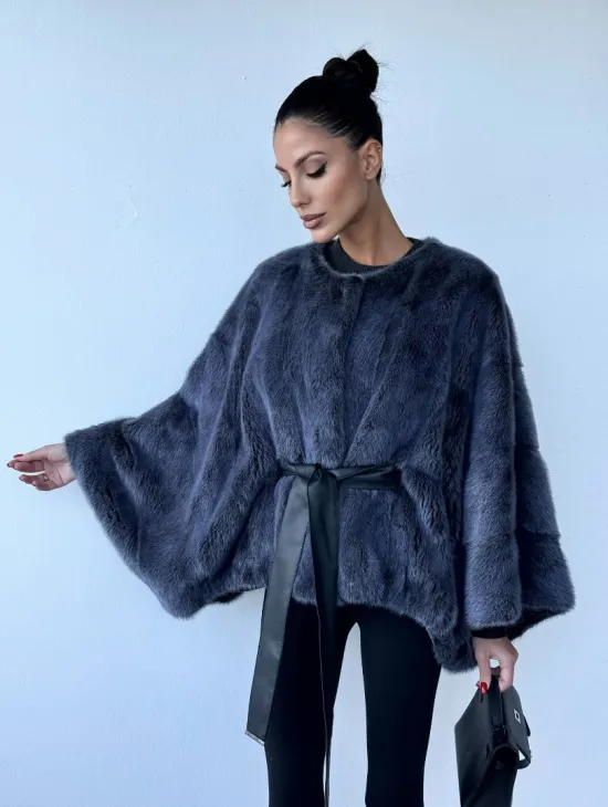 Женское меховое манто - шуба из норки с круглым вырезом, модель  «Летучая мышь»