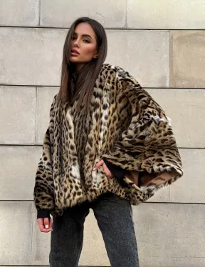 Женское манто из меха оцелота с потайным поясом - модель «Летучая мышь»