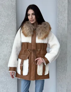 Модная натуральная дубленка из овчины, капюшон с отделкой из меха лисы