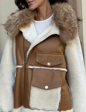 Стильная дублёнка из мериноса с воротником из меха лисы