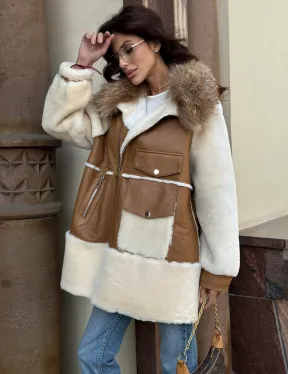 Стильная дублёнка из мериноса с воротником из меха лисы
