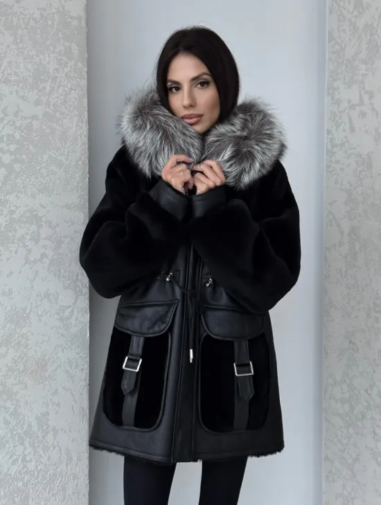 Дубленка женская из овчины на кулиске, капюшон - отделка из чернобурки