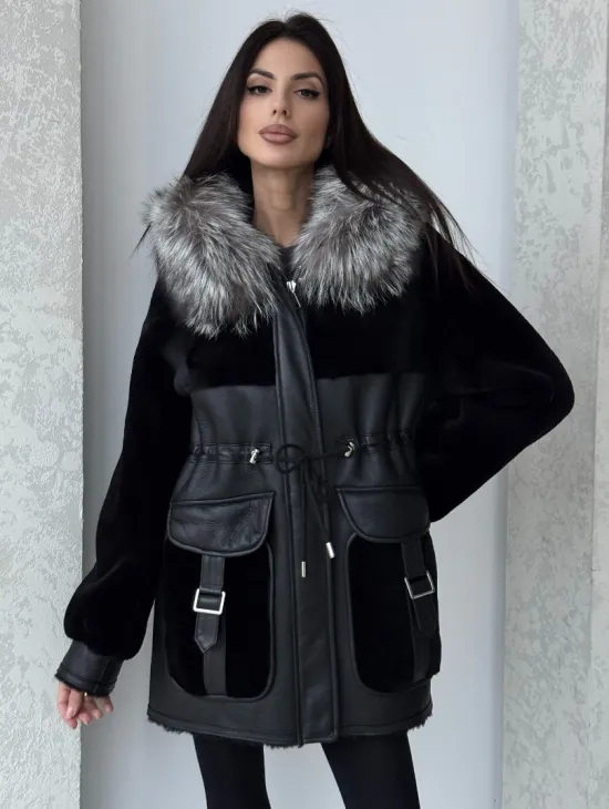 Дубленка женская из овчины на кулиске, капюшон - отделка из чернобурки