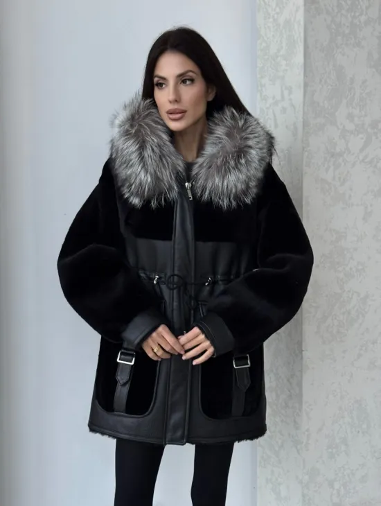 Дубленка женская из овчины на кулиске, капюшон - отделка из чернобурки