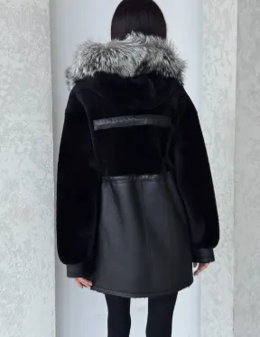 Дубленка женская из овчины на кулиске, капюшон - отделка из чернобурки