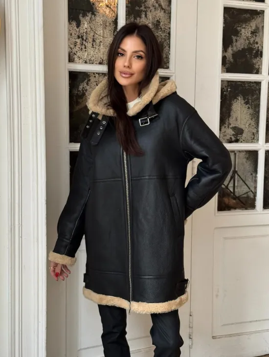 Женская удлиненная дубленка авиатор с отстегивающимся капюшоном