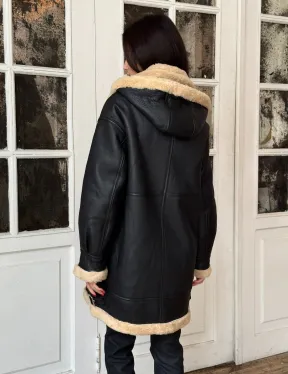 Женская удлиненная дубленка авиатор с отстегивающимся капюшоном