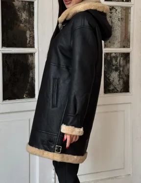 Женская удлиненная дубленка авиатор с отстегивающимся капюшоном