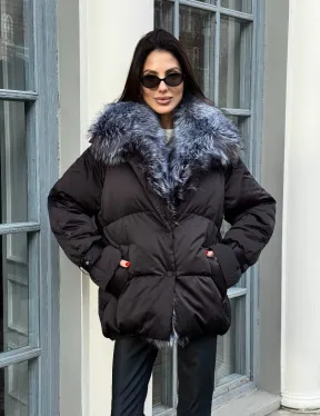 Модный пуховик в стиле Oversize с натуральным мехом чернобурки