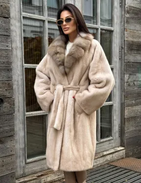 Шуба LUXURY кимоно из норки IVORY с английским воротником из меха куницы