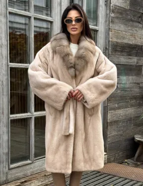 Шуба LUXURY кимоно из норки IVORY с английским воротником из меха куницы