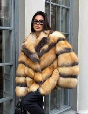 Шуба из меха лисы Golden-grey fox с английским воротником, с поясом