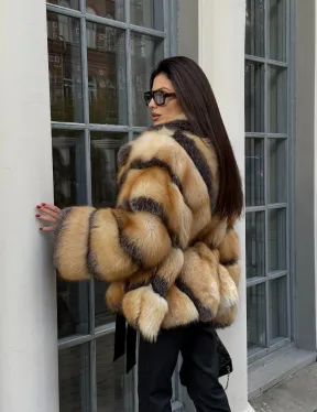 Шуба из меха лисы Golden-grey fox с английским воротником, с поясом