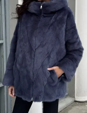 Меховая курточка - бомбер из аукционной норки с капюшоном