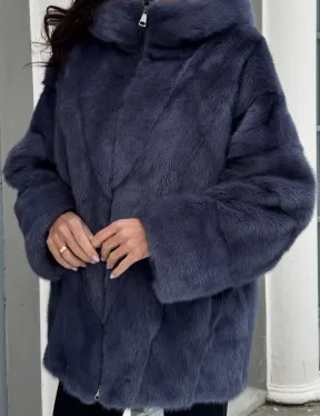 Меховая курточка - бомбер из аукционной норки с капюшоном