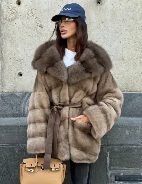 Женское зимнее норковое пончо с капюшоном куница - цвет пастель