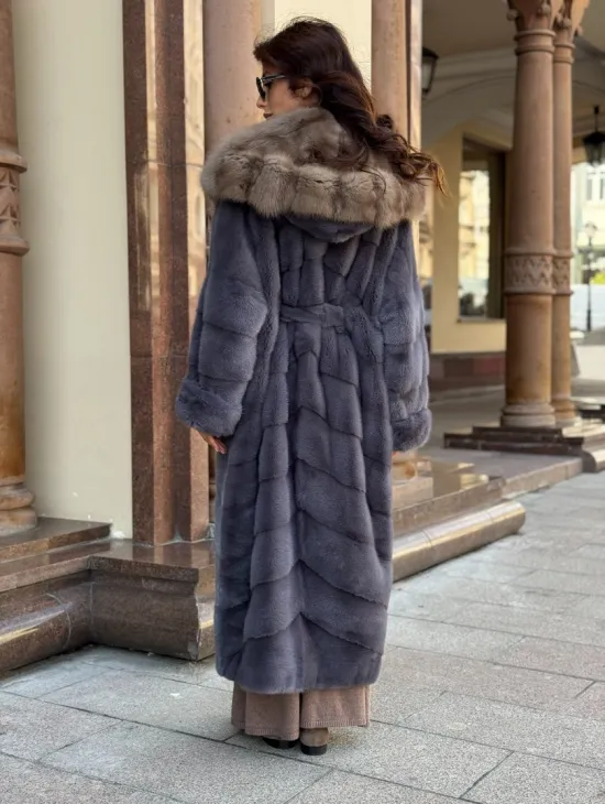 Удлиненная женская норковая шуба паркет с капюшоном из меха куница