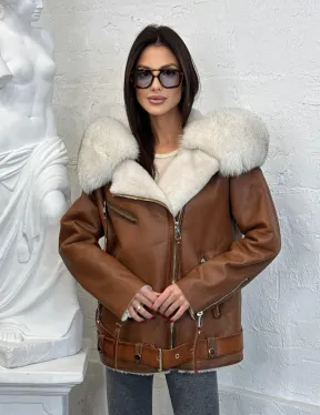 Дубленка - куртка женская из натуральной овчины с капюшоном из меха финского песца