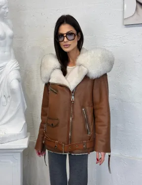 Дубленка - куртка женская из натуральной овчины с капюшоном из меха финского песца
