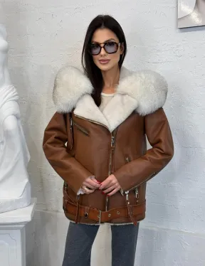 Дубленка - куртка женская из натуральной овчины с капюшоном из меха финского песца