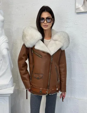 Дубленка - куртка женская из натуральной овчины с капюшоном из меха финского песца