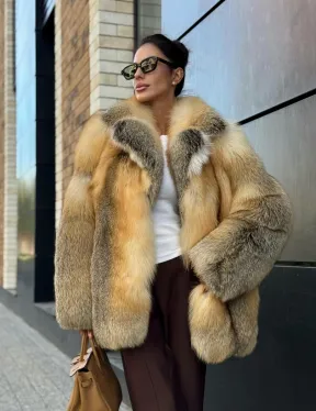 Золотистая шуба из натурального меха лисы цельные пластины