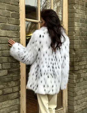 Шуба из цельных шкур натурального меха лисы под рысь (ручная работа)