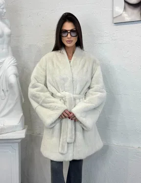 Светлая норковая шуба - халат средней длины из велюровой норки