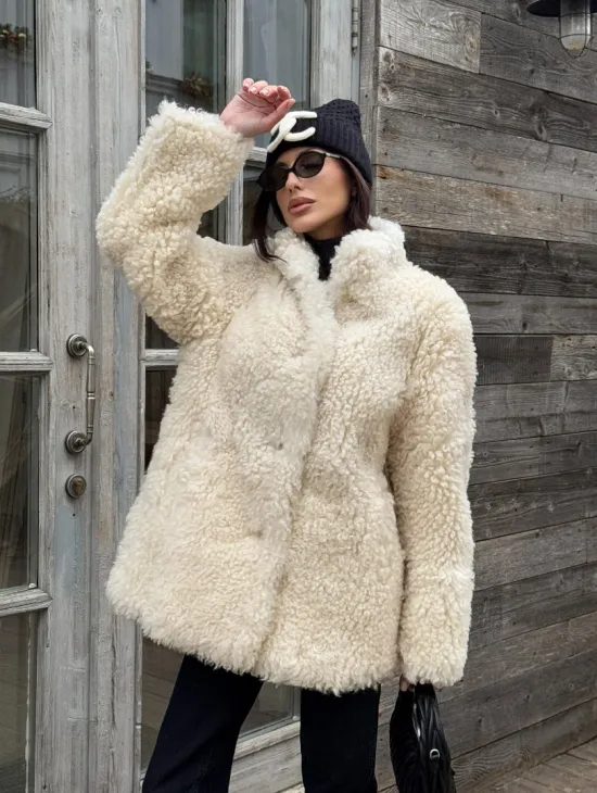 Женская шуба - дубленка двухсторонняя из натурального меха тиградо, стойка воротник