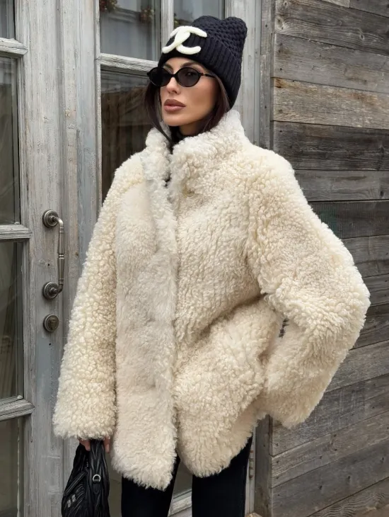 Женская шуба - дубленка двухсторонняя из натурального меха тиградо, стойка воротник