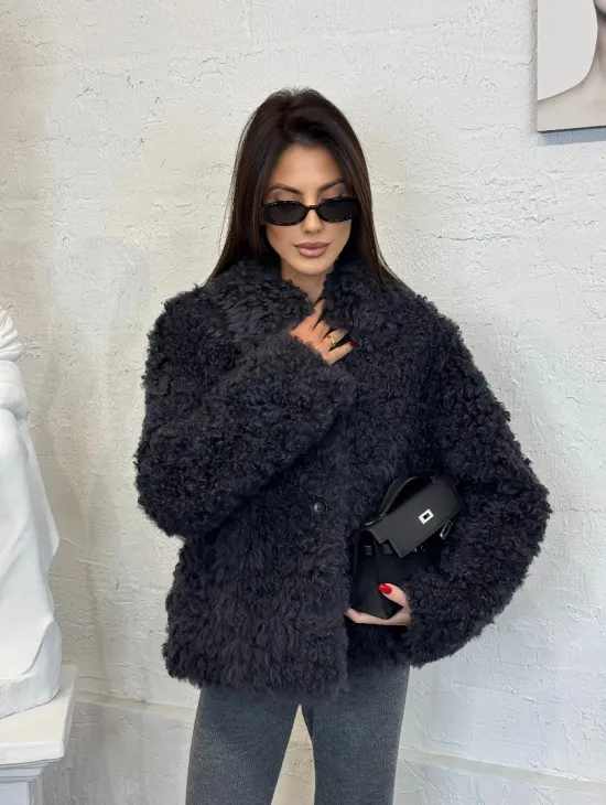 Короткая шуба - дубленка из натуральной овчины,  воротник апаш