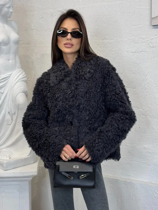 Короткая шуба - дубленка из натуральной овчины,  воротник апаш