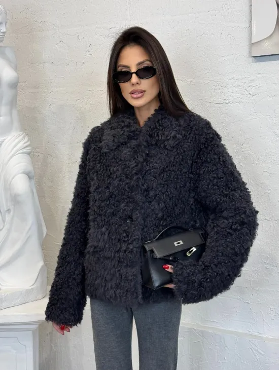 Короткая шуба - дубленка из натуральной овчины,  воротник апаш